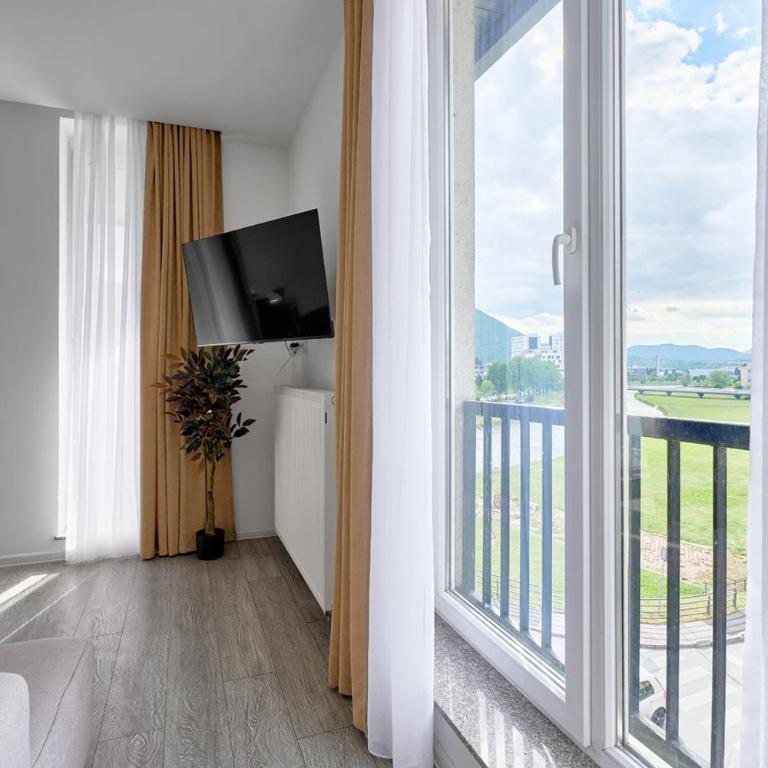 Regency Aparthotel Sarajevo - Two-Bedroom Deluxe Apartment - 11
