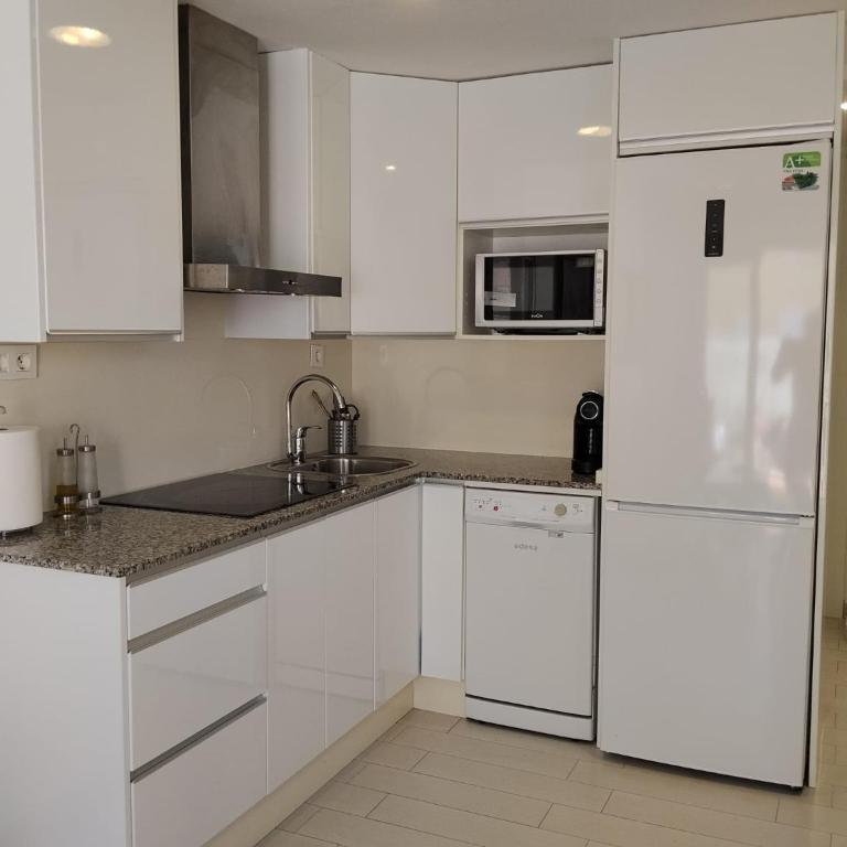 APARTAMENTO MARINA COSTA LAGUNA BEACH 100 metros de la playa - Apartamento de 1 dormitorio - 9