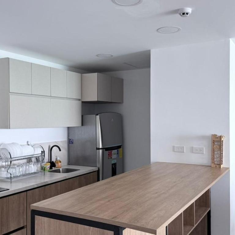 Sunset Luxury Penthouse - Ocean Club - Three-Bedroom Apartment - 7