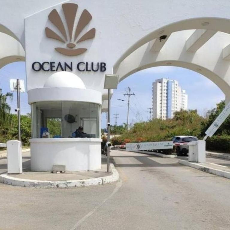 Sunset Luxury Penthouse - Ocean Club - Three-Bedroom Apartment - 25
