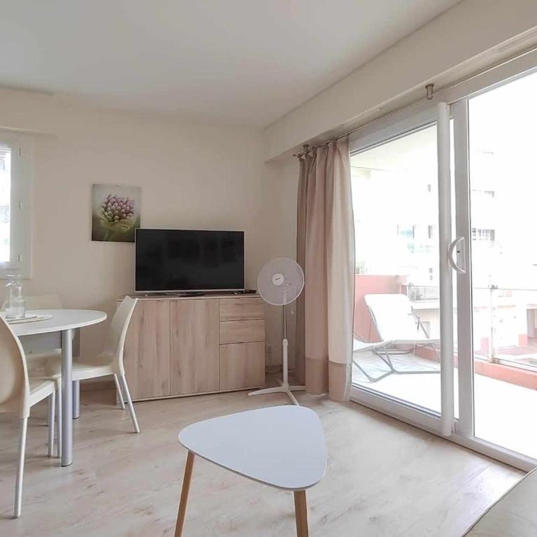 Les Presidents Appart Les Sables Plage proche, Wifi et Balcon - Appartamento con 1 Camera da Letto - 2