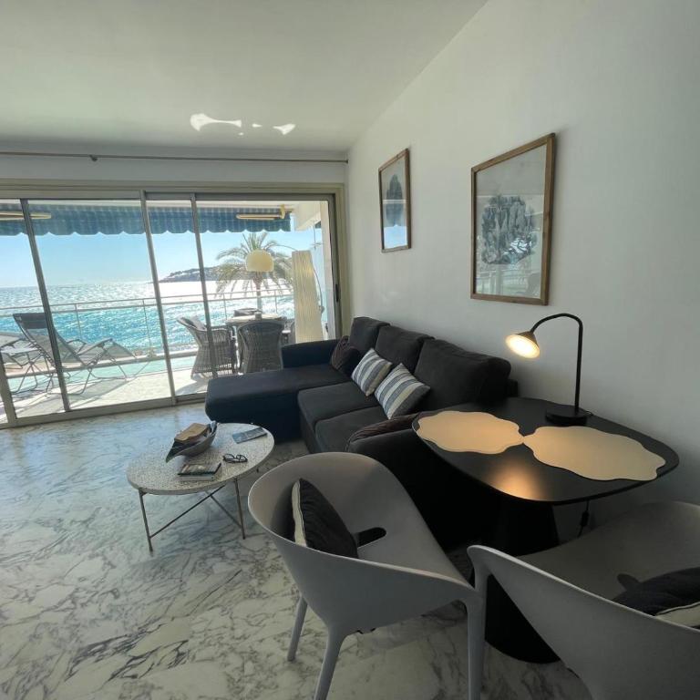 Appartement Antibes terrasse en front de mer - Studio - Vue sur Mer - 7