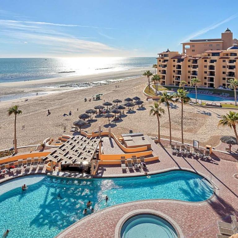Stunning 5th-Level Condo w Pool Princesa E-504 - Apartamento - 3