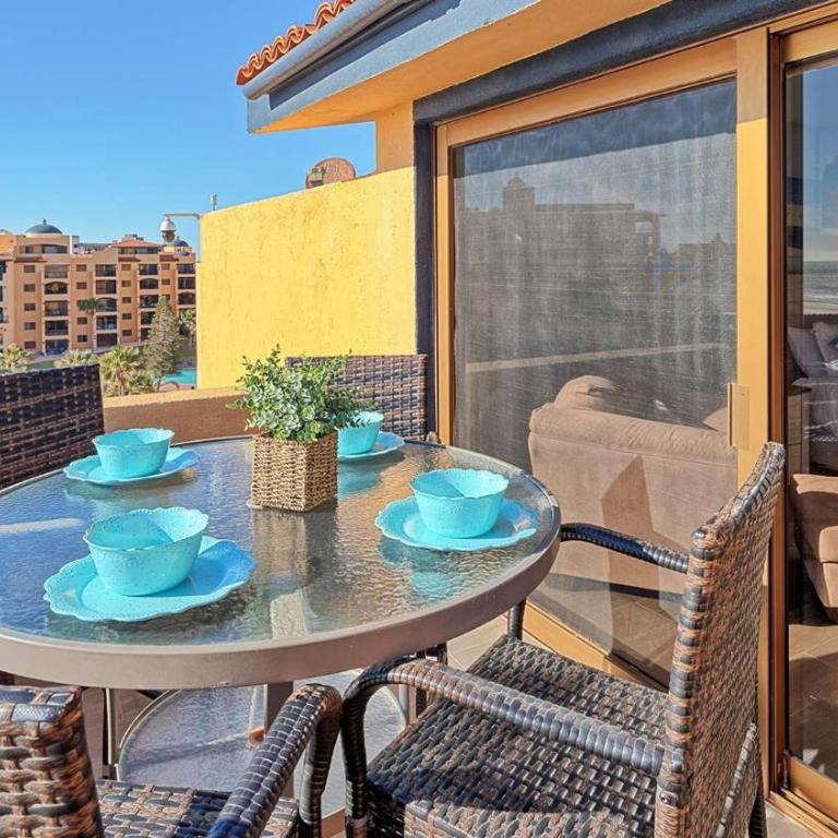 Stunning 5th-Level Condo w Pool Princesa E-504 - Apartamento - 9