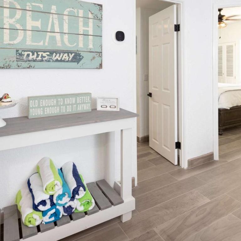 Stunning 5th-Level Condo w Pool Princesa E-504 - Apartamento - 26