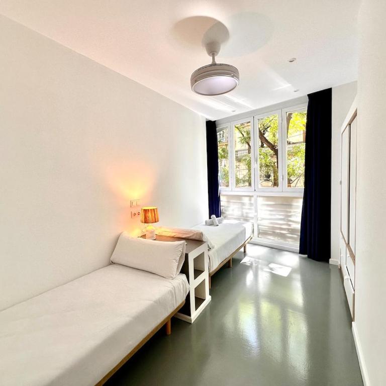 Seasonal Stay in Valencia Center - Two-Bedroom Apartment with City View - 6