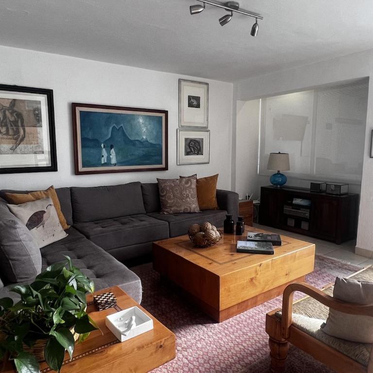 Hidden Gem - Spacious, Quiet & Elegant Home - Three-Bedroom House - 22