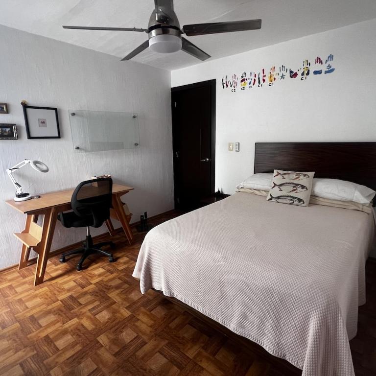 Hidden Gem - Spacious, Quiet & Elegant Home - Three-Bedroom House - 32
