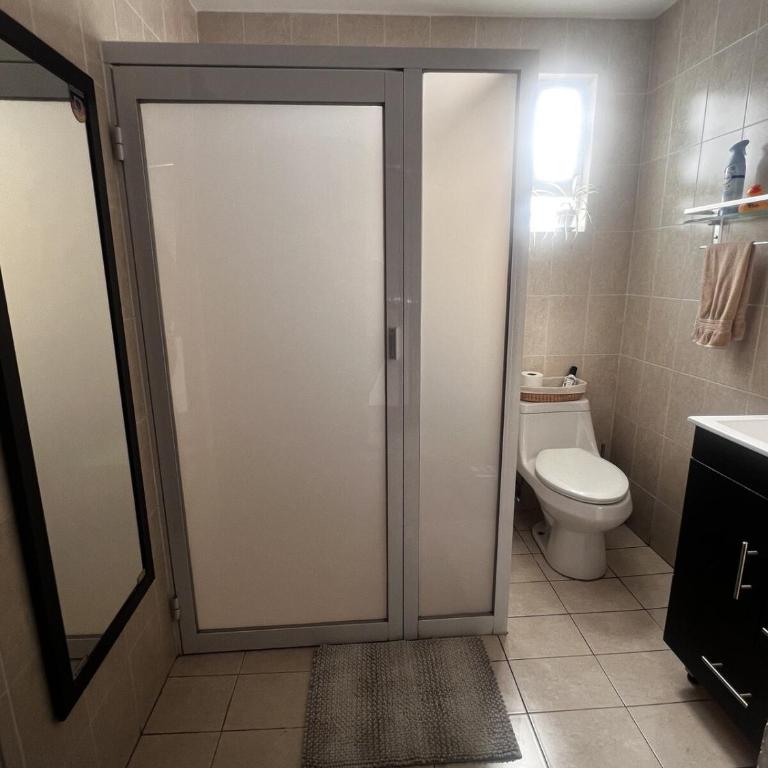 Hidden Gem - Spacious, Quiet & Elegant Home - Three-Bedroom House - 47