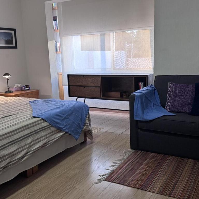 Hidden Gem - Spacious, Quiet & Elegant Home - Three-Bedroom House - 69
