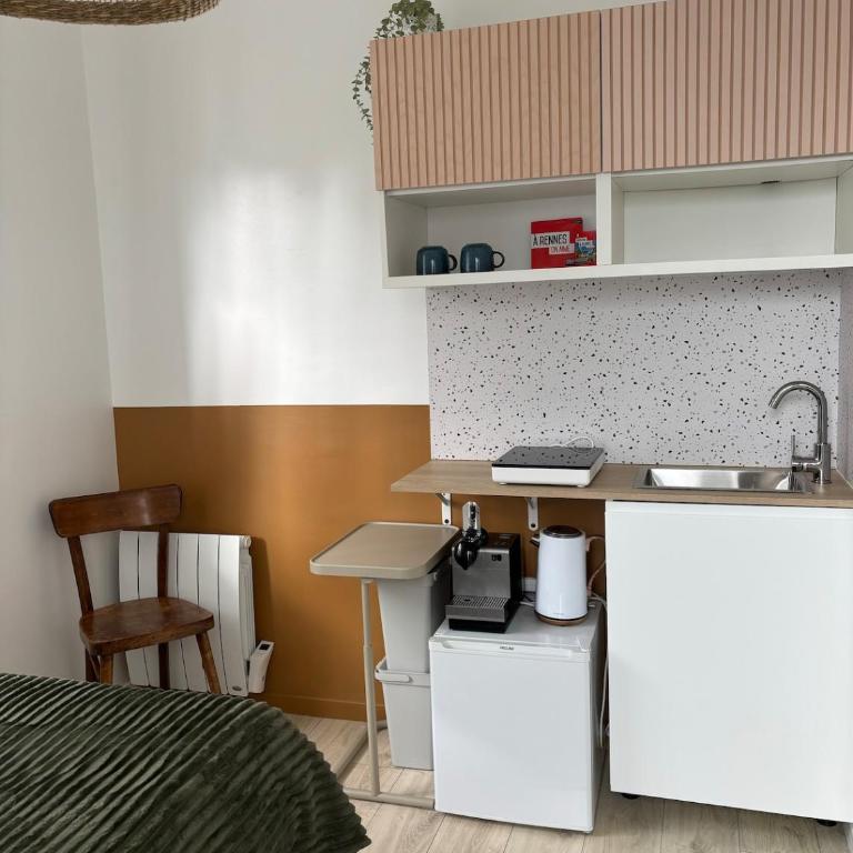 Petit studio indépendant - mitoyen à notre maison - Apartamento de 2 dormitorios - 6