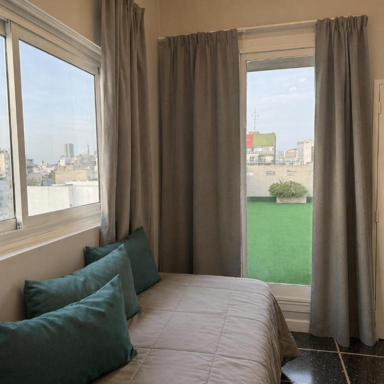 Hotel Lyon by MH - Habitación Triple con terraza - 1