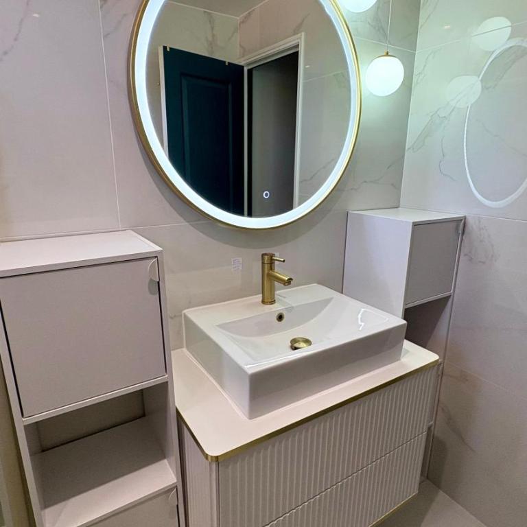 Appartement 2 chambres, climatisé, 450m de la mer, 150m du centre St Aygulf - Appartamento con 2 Camere da Letto, Terrazza e Vista Mare - 23