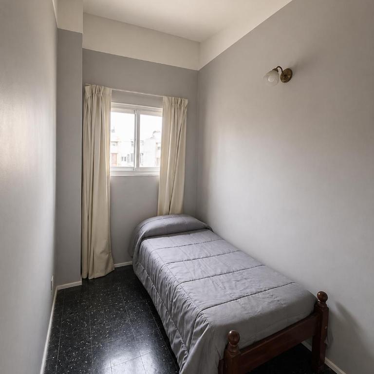 Hotel Lyon by MH - Habitación Cuádruple Estándar - 2