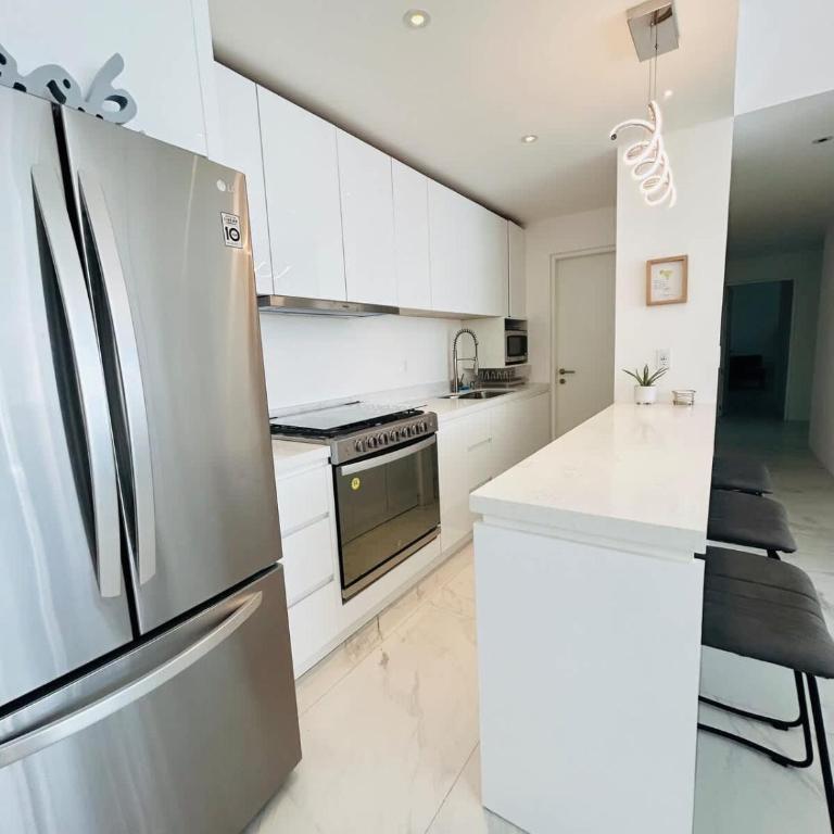 Great Location 3BR Condo walk to Beach & Downtown - Apartamento - 30