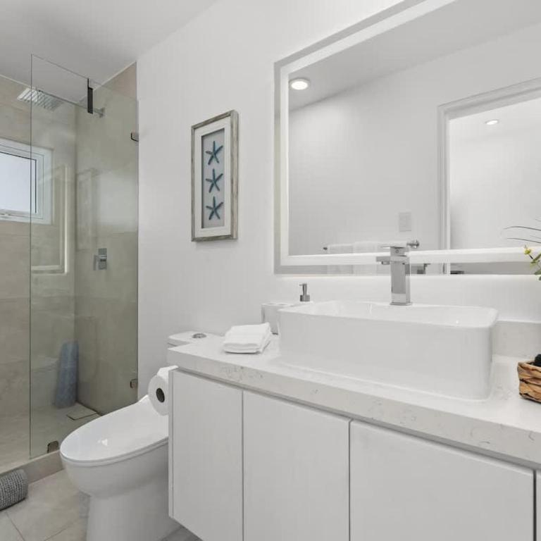 Great Location 3BR Condo walk to Beach & Downtown - Apartamento - 32