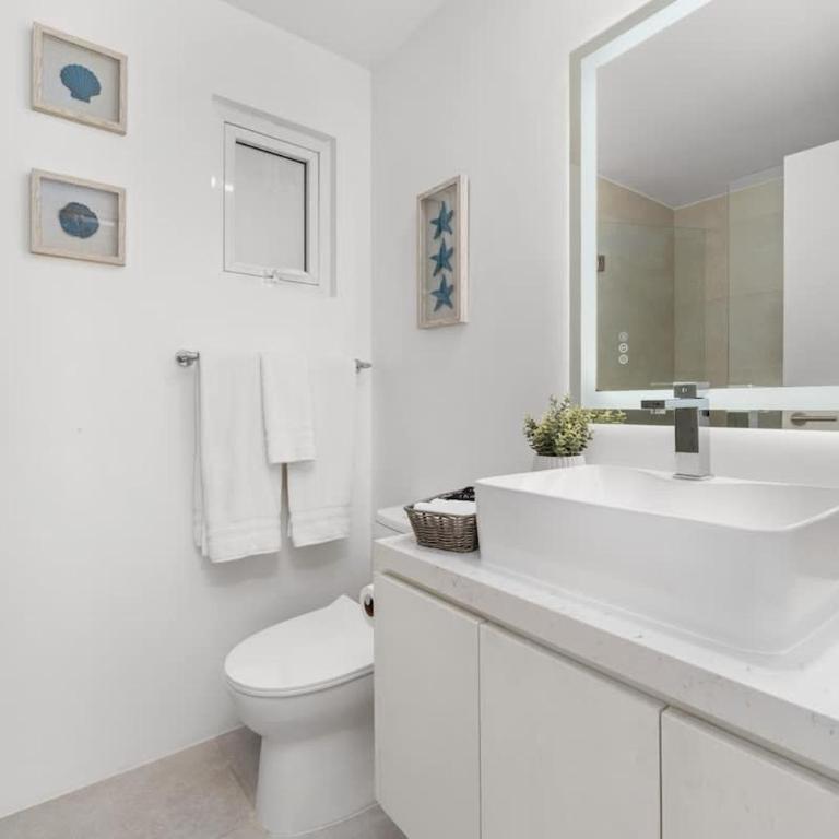 Great Location 3BR Condo walk to Beach & Downtown - Apartamento - 34