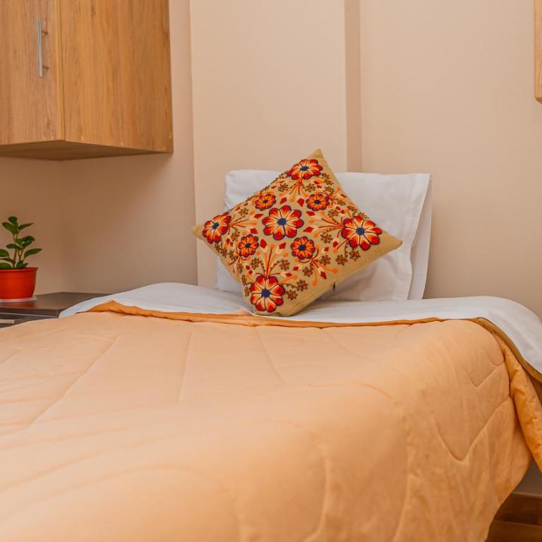UMARU HOTEL Ayacucho - Twin Room - 5