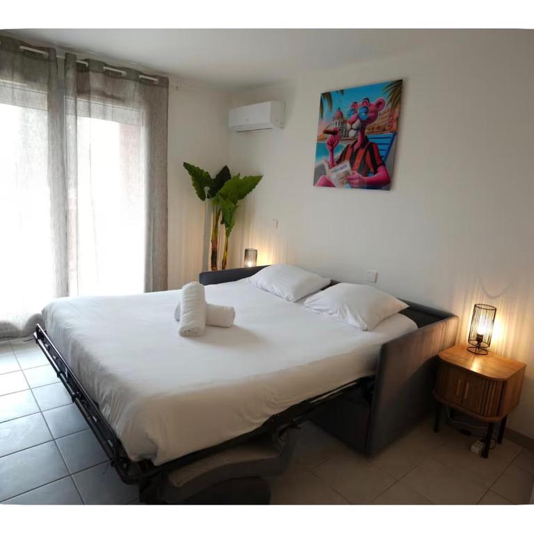 Studio modern avec terrasse et parking a 15 min de cannes - Appartement 1 Chambre avec Terrasse - 12