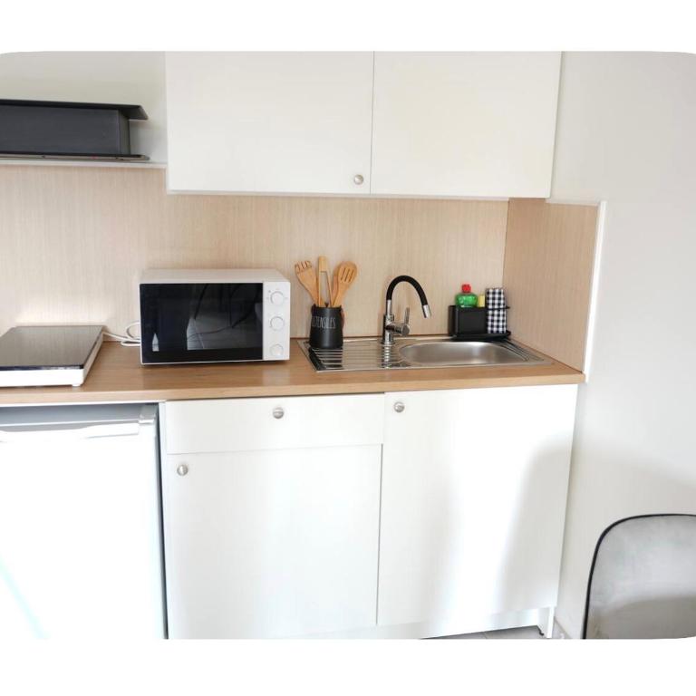 Studio modern avec terrasse et parking a 15 min de cannes - Appartement 1 Chambre avec Terrasse - 7
