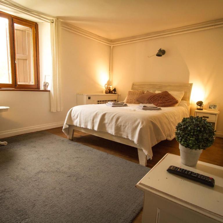 Bed and Breakfast Les Airelles - Chambre Familiale - Vue sur Montagne - 6