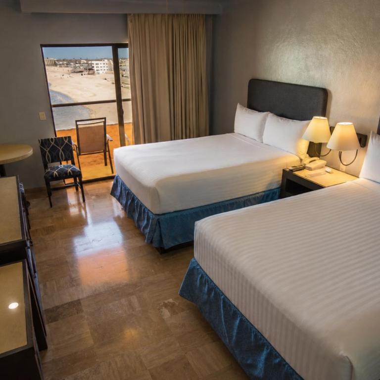 Peñasco del Sol Hotel - Superior Suite Sea View with Balcony 2 Queen Beds - 4