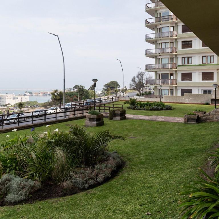BT Homes - Muy Amplio & Vista Frente al Mar - Playa Grande - Apartamento de 3 dormitorios - 55