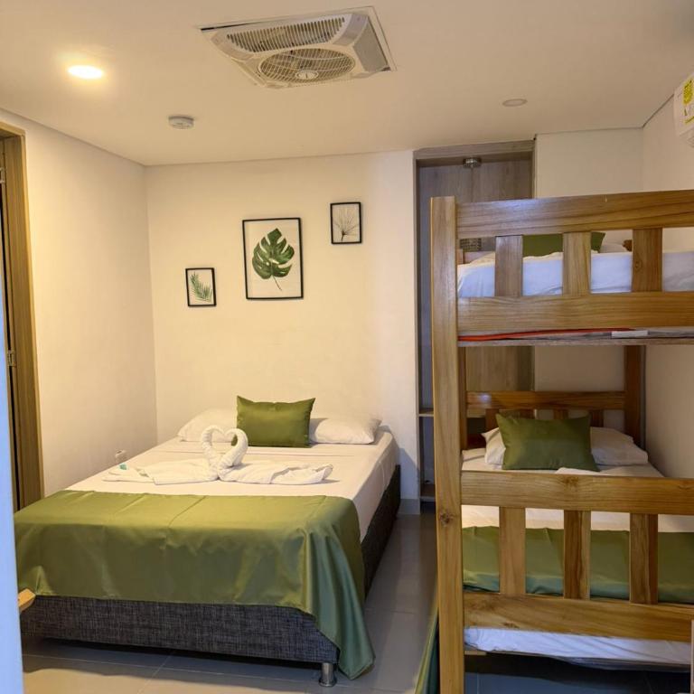 Hotel Carolina Del Mar - Habitación cuádruple - 2
