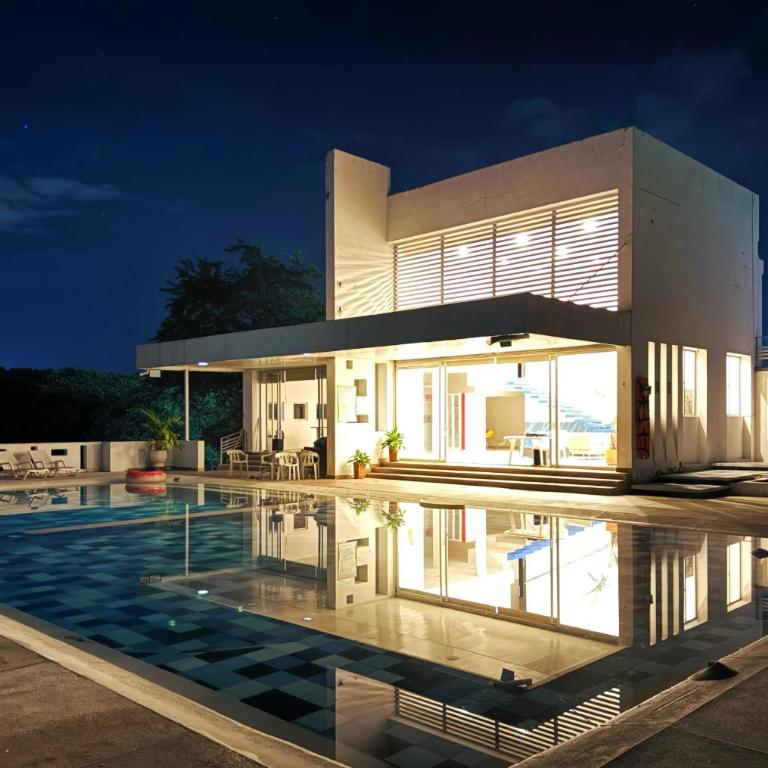 Increíble Villa hasta 60 personas - Villa con piscina privada - 18