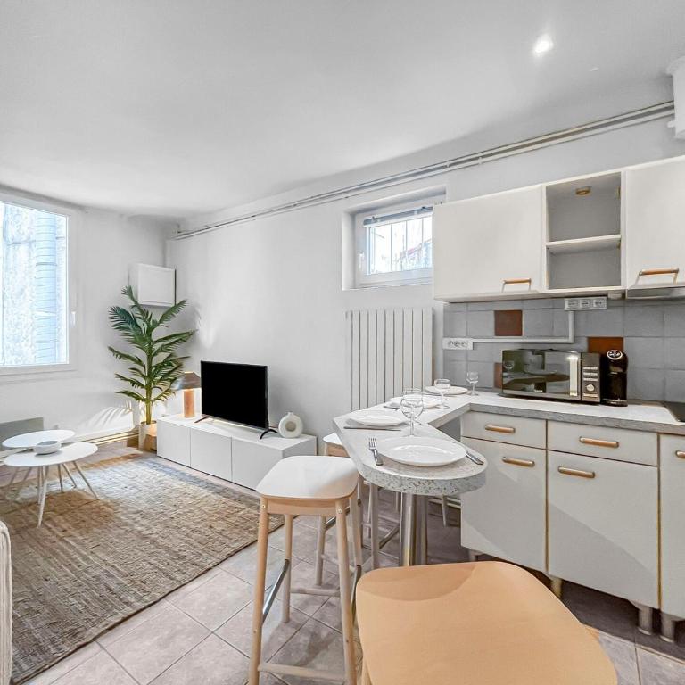Couché de Soleil à Cannes - Centre Ville - PALAIS DES FESTIVAL 6min - LA CROISETTE 2min- YourPrimeHostConciergerie - Apartamento de 1 dormitorio - 17