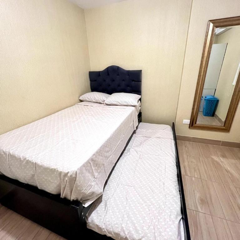 My Home is your Home in Lima - Three-Bedroom Apartment - 11