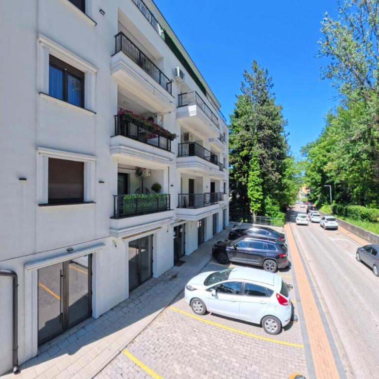 Apartmani Central 5 & Free Parking - One-Bedroom Apartment - 13