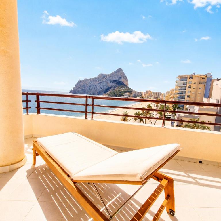 Apartamento Dúplex Aloha Calpe, primera línea de playa - Three-Bedroom Apartment - 28