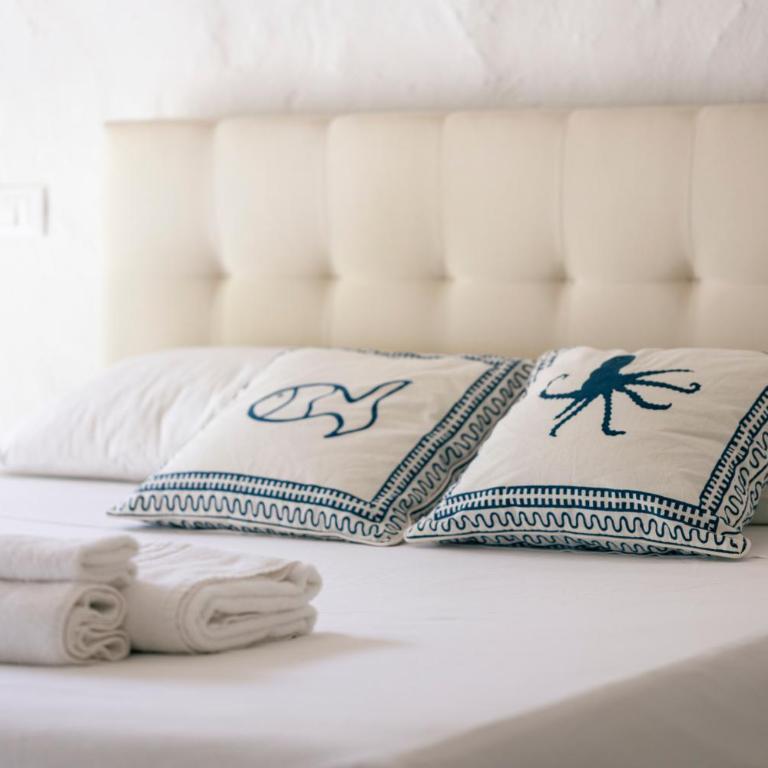 La Casa del Nespolo - Exclusive Country Suites - Seaview Pool & Self Check-in - Camera King con Vista Piscina - 5