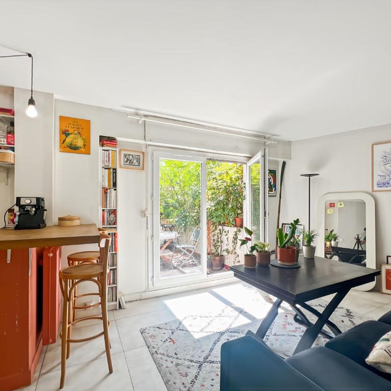 Sunny Flat Steps from Metro & Shops in Montmartre Area - Appartement 1 Chambre - 5