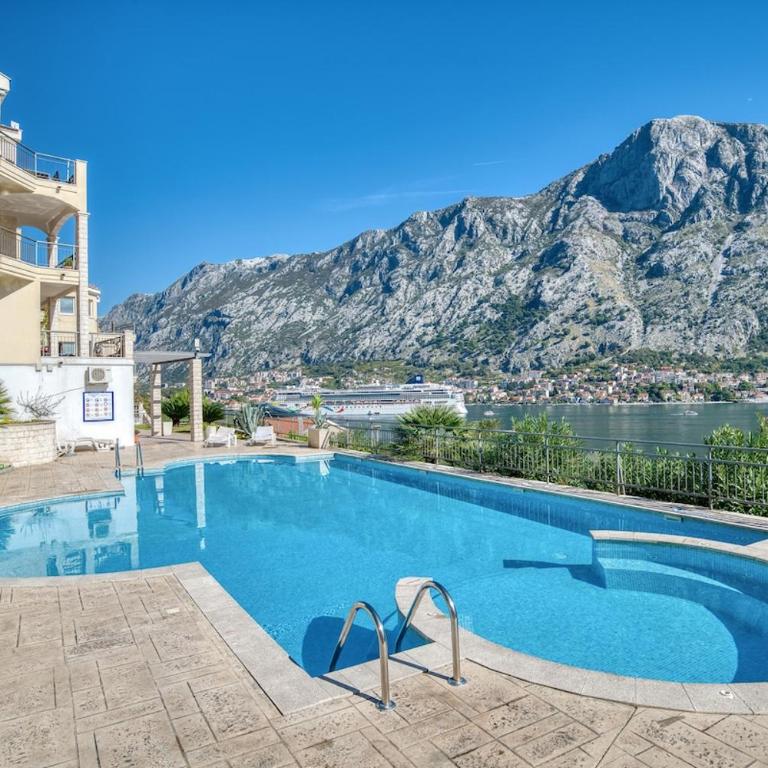 Apartments Vista Muo 2026 NEWLY RENOVATED - Two-Bedroom Apartment with Private Pool - 1