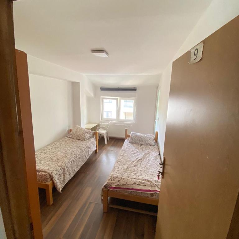 Otoka Hostel - Dvokrevetna Soba sa Bračnim Krevetom - 3