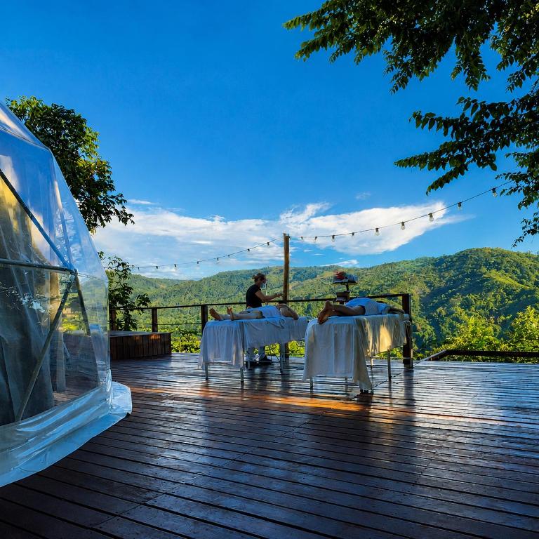 Shapaja Glamping - Deluxe Double or Twin Room with River View - 20