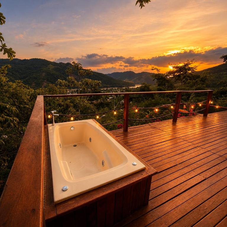Shapaja Glamping - Deluxe Double or Twin Room - 17