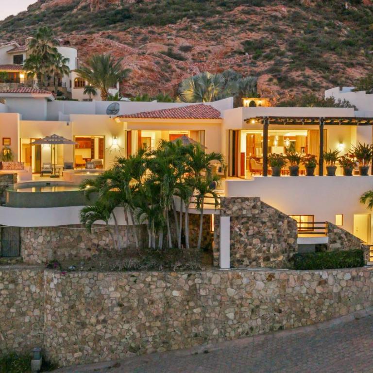 Casa Bella 5BR Ocean Views - Villa - 20