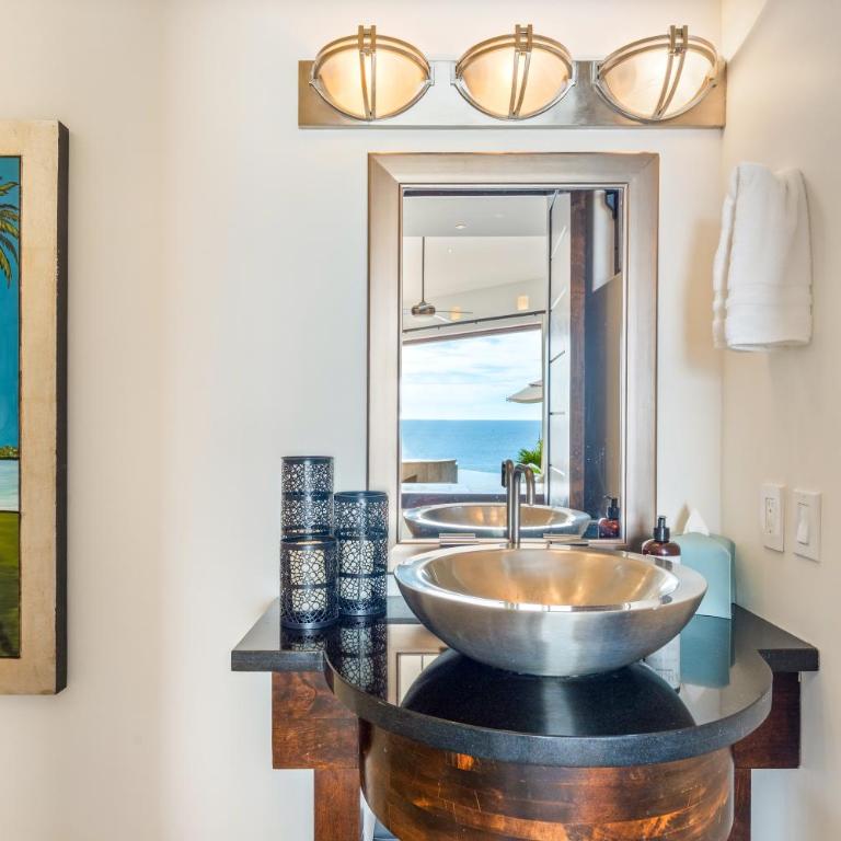 Casa Bella 5BR Ocean Views - Villa - 33