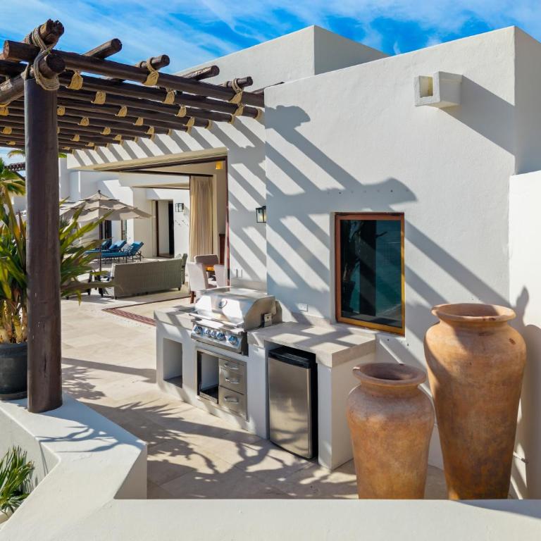 Casa Bella 5BR Ocean Views - Villa - 43