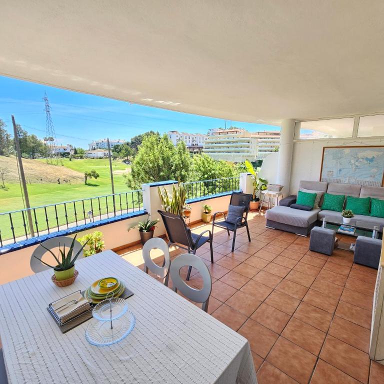 island of riviera golf beach mijas costa - Two-Bedroom Apartment with Private Pool - 25