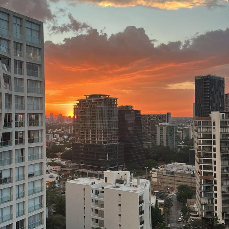 Luxury PH, Country Club, Private Elevator & View - Three-Bedroom Apartment - 17