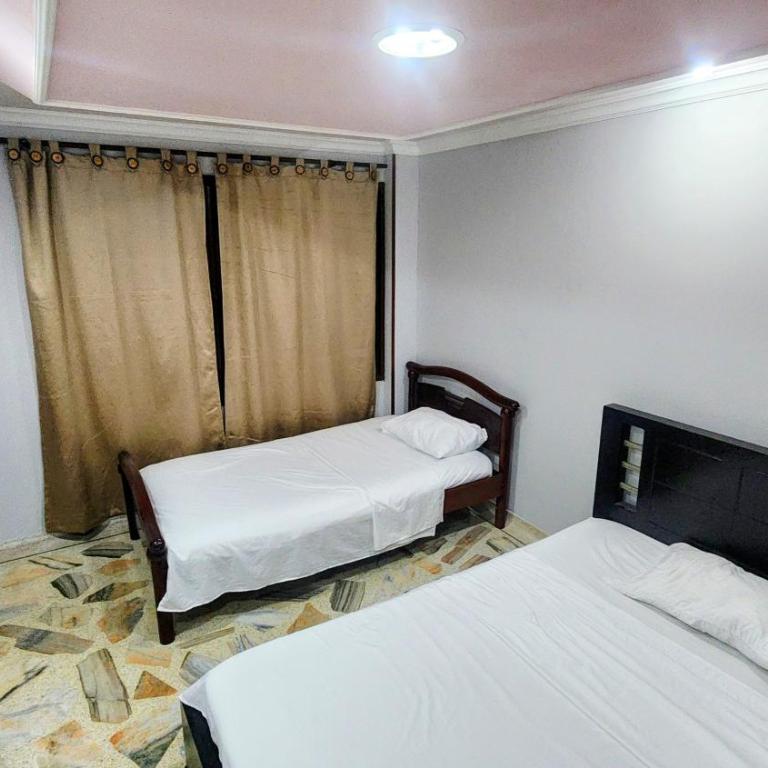 beautiful 1er piso al lado del parque del ingenio - Three-Bedroom Apartment - 20