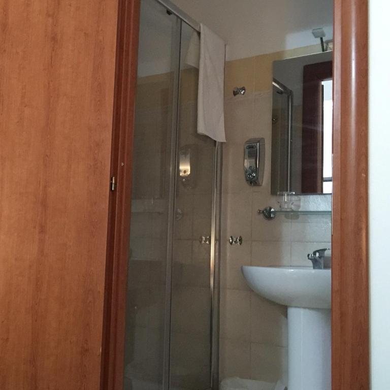 1A Grace House - Double Room - 8
