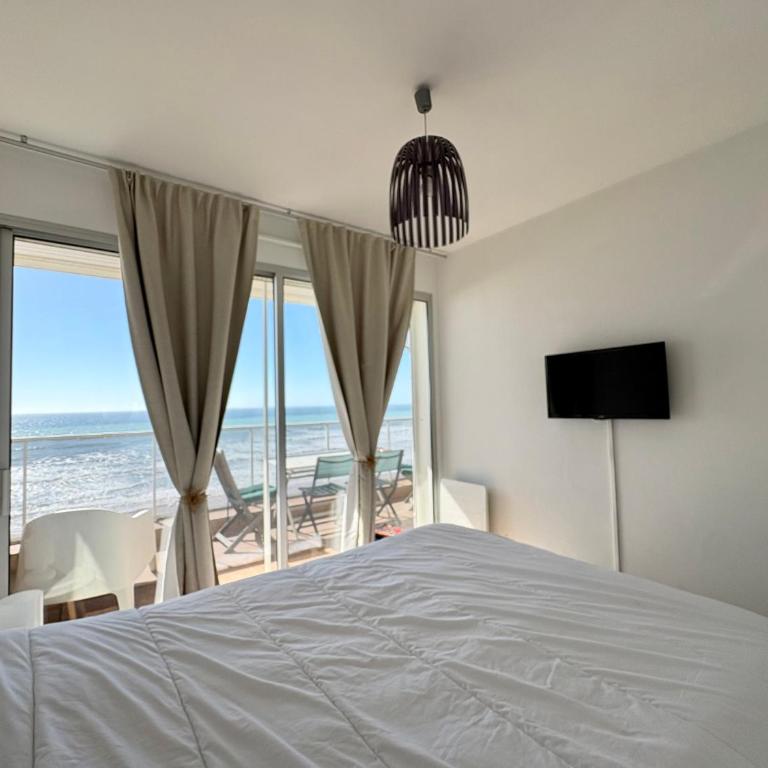 Superbe appartement 2 chambres - Dernier étage - Parking privatif sécurisé - FR-1-323-593 - Apartment - 7