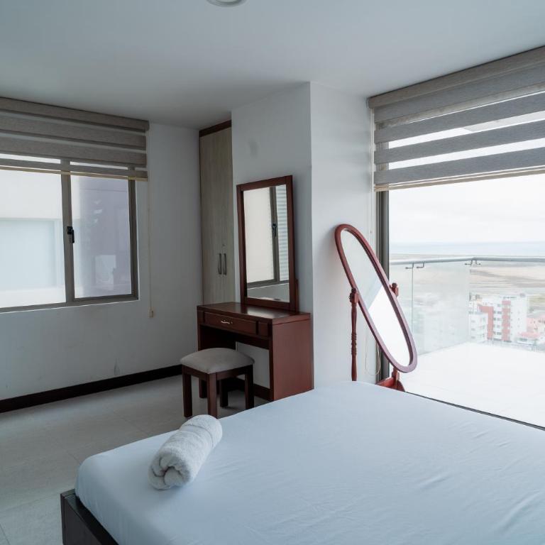 Departamento frente al mar - Three-Bedroom Apartment - 8