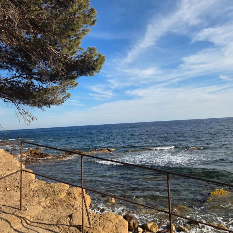 Vue mer T2 duplex plage à 50 m Climatisation 4 personnes et 1 bébé - Appartement 2 Chambres - 28