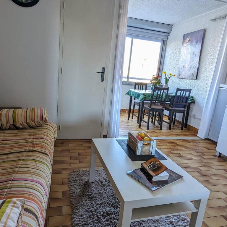Studio cabine pratique, parking inclus - 4 pers. - FR-1-880-2 - Studio - 1